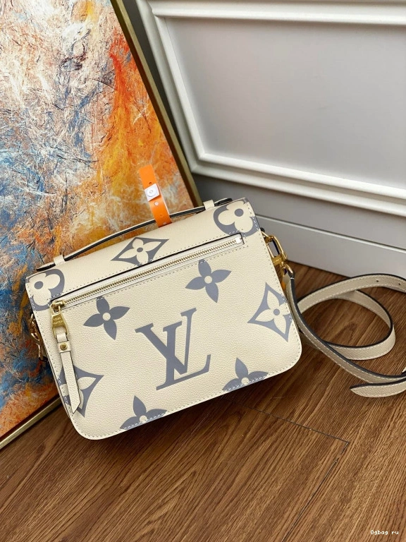 LOUIS MÉTIS POCHETTE VUITTON 0825